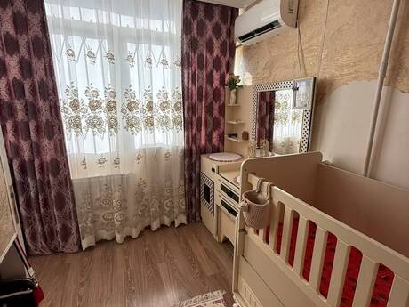 3-room old-build apartment for sale in Nəsimi, 120 m², 390 000 AZN, photo 5 / 12