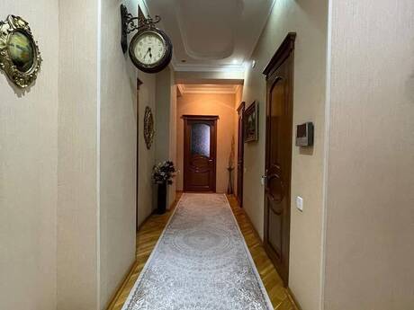 Аренда: 4-комнатная квартира, 150 м², Azadlıq Prospekti: 1 000 ₼/мес 5