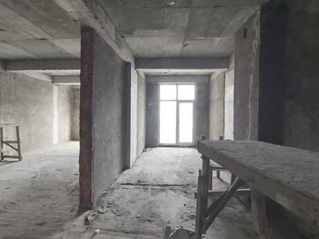 4-комнатная квартира, 207 м², Elmlər Akademiyası: 621 000 ₼ 4