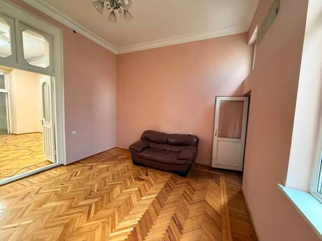 Elan №6507159 - Bakı, Nəsimi r., 3 otaqlı, 86 m², 2/3 mərtəbə