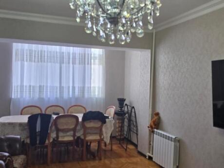 İnşaatçılarda 2 otaqlı köhnə tikili mənzil satılır, 65 m², 210 000 AZN, şəkil 4 / 8