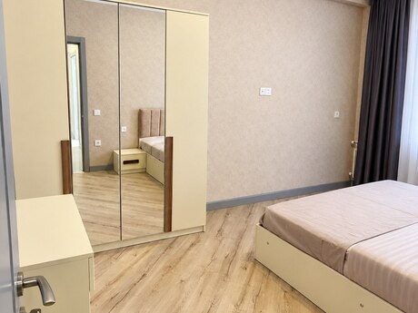 Kirayə 2 otaqlı mənzil, 95 m², West Town: 830 ₼/ay 2