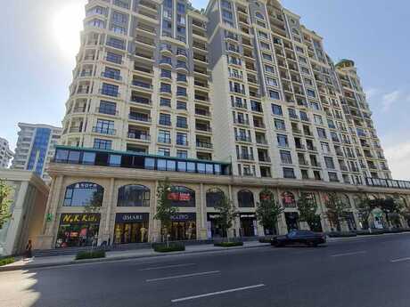 Продаётся 4-комнатная квартира в новостройке, ЖК Azadlıq Residence, 241 м², 955 000 AZN, фото 2 / 5