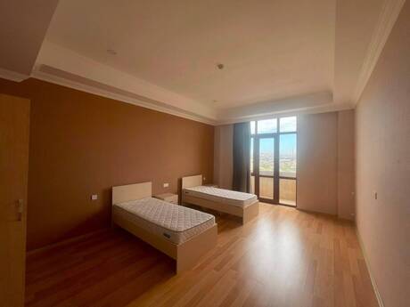 Kirayə 4 otaqlı mənzil, 130 m², Koroğlu: 250 ₼/ay 3