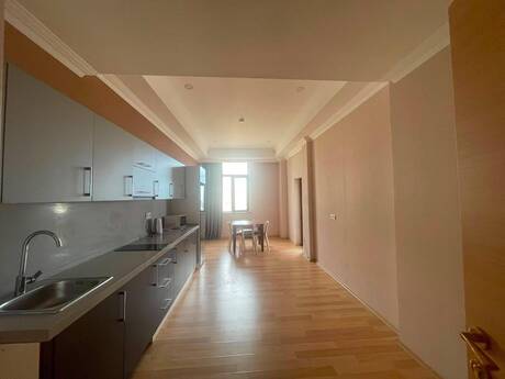 Kirayə 4 otaqlı mənzil, 130 m², Koroğlu: 250 ₼/ay 2
