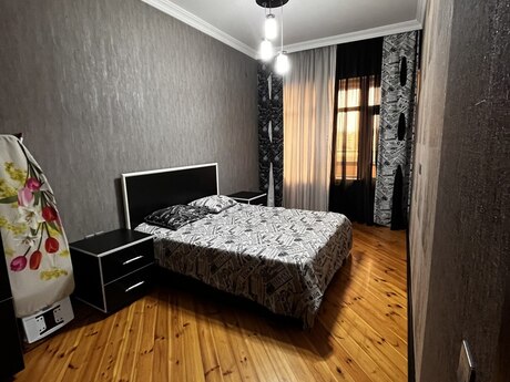 4-room apartment for rent, 150 m², Nərimanov: 1 299 ₼/mo 4