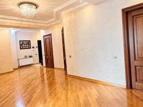 4-room apartment, 210 m², Elmlər Akademiyası: 560 000 ₼ 2