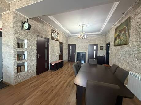 3-room apartment for rent, 90 m², Neftçilər: 800 ₼/mo 4