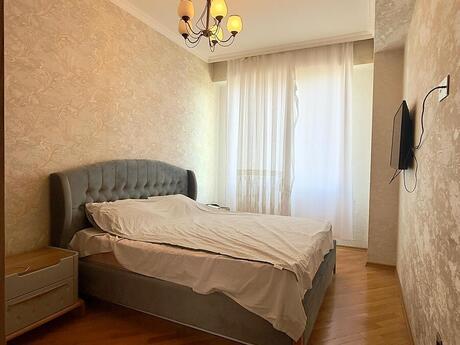 3-room apartment, 82 m², Azadlıq Prospekti: 242 500 ₼ 2