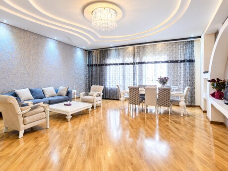 Elan №6507910 - Bakı, 8 Noyabr m., 3 otaqlı, 165 m², 7/15 mərtəbə