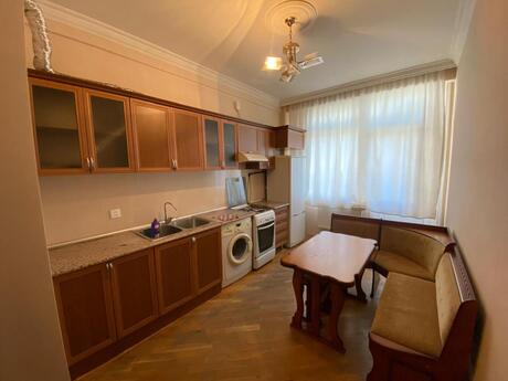 Аренда: 2-комнатная квартира, 80 м², İnşaatçılar: 580 ₼/мес 4
