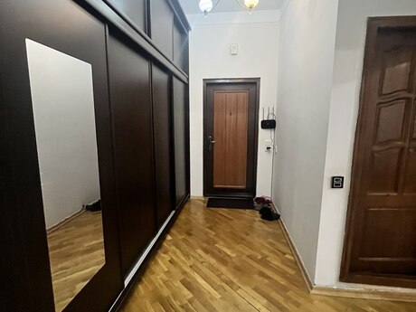 2-room apartment for rent, 50 m², Həzi Aslanov: 300 ₼/mo 3