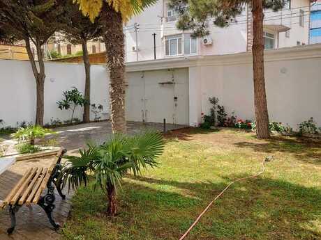 8 Noyabrda 9 otaqlı həyət evi kirayə verilir, 700 m², 10 000 AZN/ay, şəkil 4 / 12