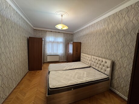 2-комнатная квартира, 60 м², 7-ci mikrorayon: 147 000 ₼ 4