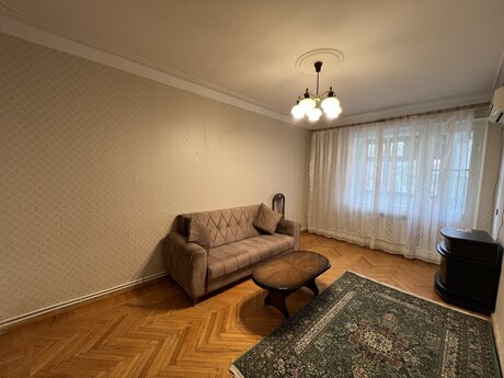 2-комнатная квартира, 60 м², 7-ci mikrorayon: 147 000 ₼ 2