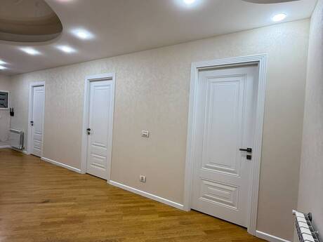 Kirayə 3 otaqlı mənzil, 130 m², Həzi Aslanov: 1 300 ₼/ay 2