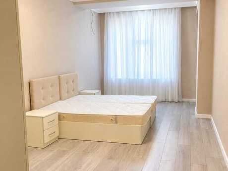 3-room apartment for rent, 96 m², 28 May: 1 300 ₼/mo 5
