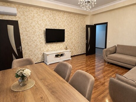 Сдаётся 2-комнатная квартира в новостройке, İnşaatçılar, 60 м², 750 AZN/мес, фото 2 / 12