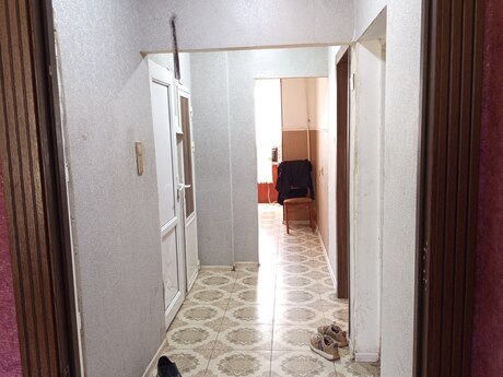 Neftçilərdə 2 otaqlı köhnə tikili mənzil satılır, 52 m², 166 000 AZN, şəkil 3 / 12