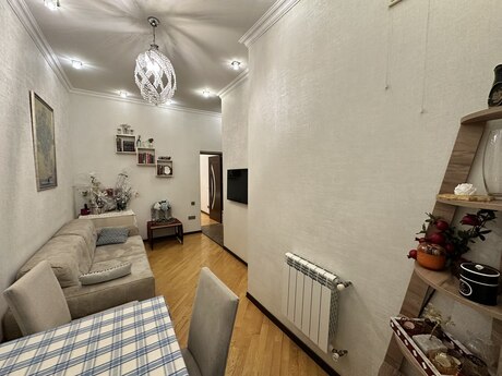 3 otaqlı mənzil, 67 m², 28 May: 220 000 ₼ 2