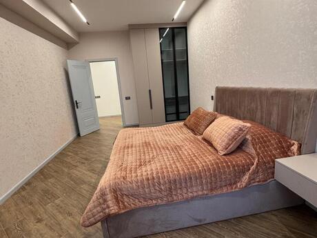 2-room apartment for rent, 70 m², 8 Noyabr: 1 250 ₼/mo 4