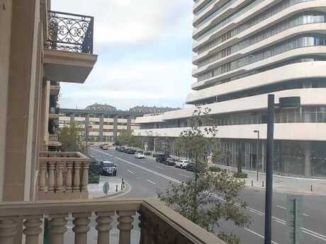 Elan №6508444 - Bakı, Ağ şəhər q., 4 otaqlı, 140 m², 3/7 mərtəbə