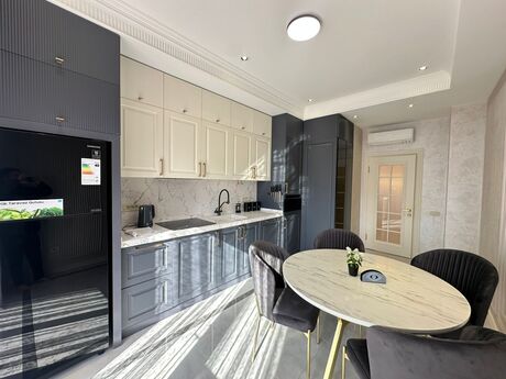 3-room apartment for rent, 140 m², Ağ şəhər: 2 600 ₼/mo 5