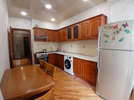 3-комнатная квартира, 110 м², Nəriman Nərimanov: 420 000 ₼ 4