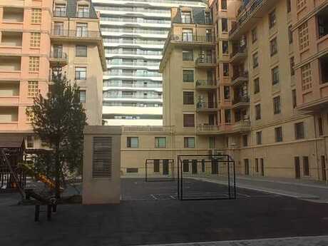 3-комнатная квартира, 129 м², Ağ şəhər: 555 000 ₼ 3