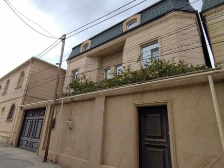Elan №6508571 - Bakı, 9-cu mikrorayon q., 8 otaqlı, 480 m²