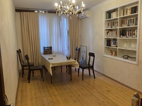 4-комнатная квартира, 90 м², Azadlıq Prospekti: 235 000 ₼ 2