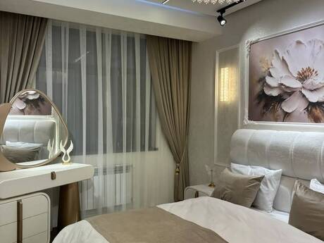 3-комнатная квартира, 92 м², 28 May: 393 000 ₼ 2