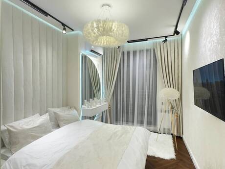 3-комнатная квартира, 92 м², 28 May: 393 000 ₼ 4