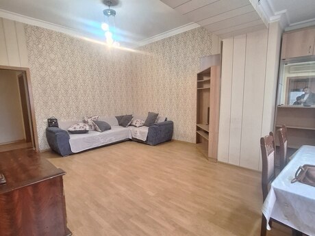 Kirayə 3 otaqlı mənzil, 120 m², İçəri Şəhər: 999 ₼/ay 2