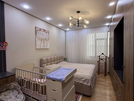 4 otaqlı mənzil, 155 m², İnşaatçılar: 395 000 ₼ 5
