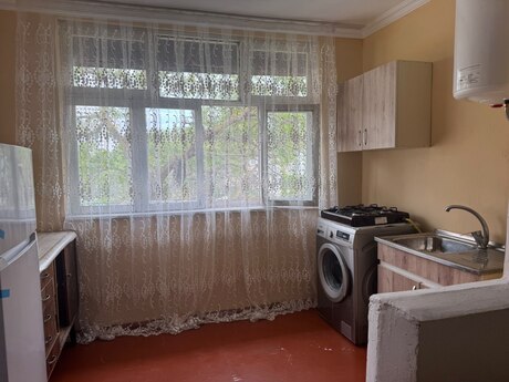 Аренда: 2-комнатная квартира, 50 м², 8-ci kilometr: 500 ₼/мес 3