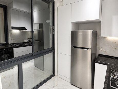 2-room new-build apartment for rent in Zümrüd Residence, 70 m², 999 AZN/mo, photo 5 / 11
