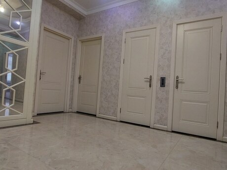 Аренда: 3-комнатная квартира, 130 м², Xalqlar Dostluğu: 950 ₼/мес 5