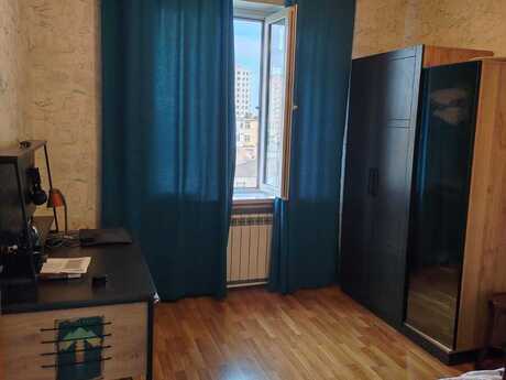 Yeni Yasamalda 5 otaqlı köhnə tikili mənzil satılır, 115 m², 285 000 AZN, şəkil 2 / 12