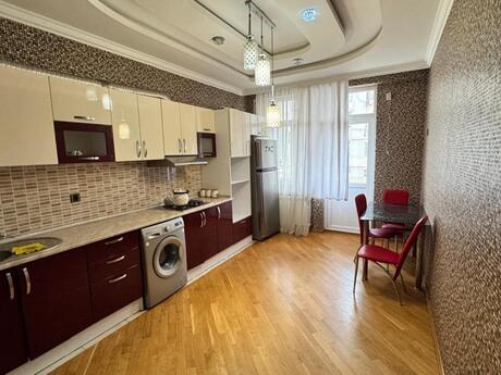 2-room apartment for rent, 93 m², Nəriman Nərimanov: 70 ₼/mo 3