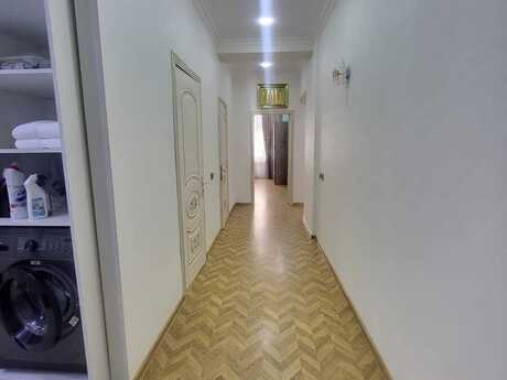 Kirayə 4 otaqlı mənzil, 150 m², Neftçilər: 1 200 ₼/ay 5