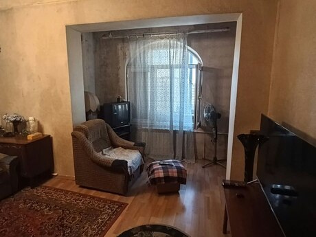 2-комнатная квартира, 50 м², 8-ci mikrorayon: 163 000 ₼ 4