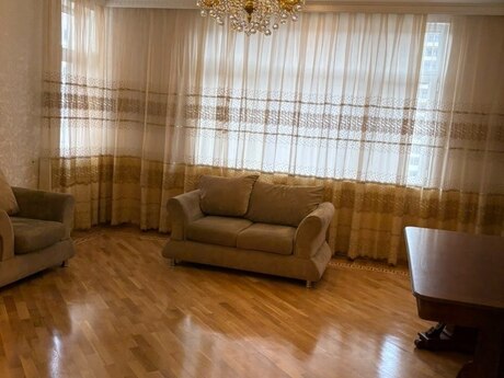 Elan №6509168 - Bakı, 8 Noyabr m., 3 otaqlı, 138 m², 12/19 mərtəbə