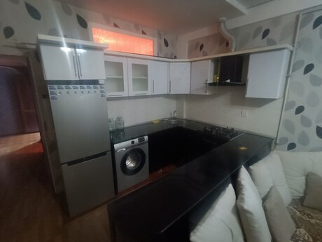 Аренда: 1-комнатная квартира, 50 м², Köhnə Günəşli: 500 ₼/мес 4