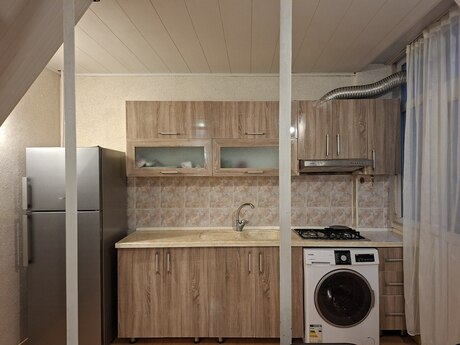 Sahildə 3 otaqlı köhnə tikili mənzil kirayə verilir, 60 m², 850 AZN/ay, şəkil 2 / 12