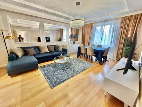 3-room apartment for rent, 110 m², İçəri Şəhər: 2 200 ₼/mo 4