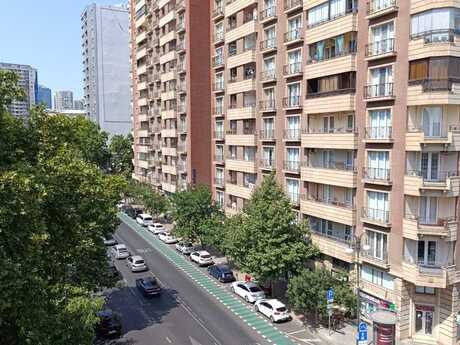 3 otaqlı mənzil, 70 m², 28 May: 199 000 ₼ 2