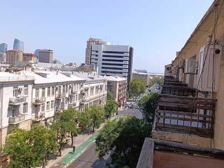 3 otaqlı mənzil, 70 m², 28 May: 199 000 ₼ 4
