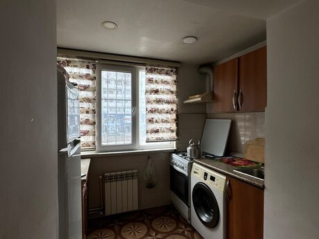 3-room apartment for rent, 80 m², İnşaatçılar: 250 ₼/mo 4