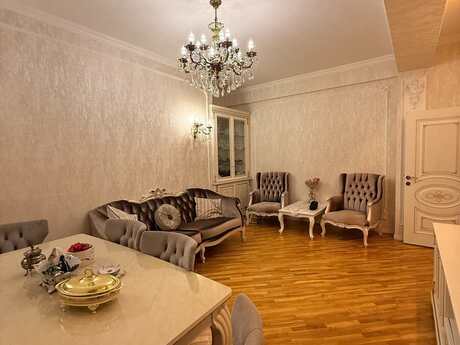 4-комнатная квартира, 102 м², Yasamal: 290 000 ₼ 2